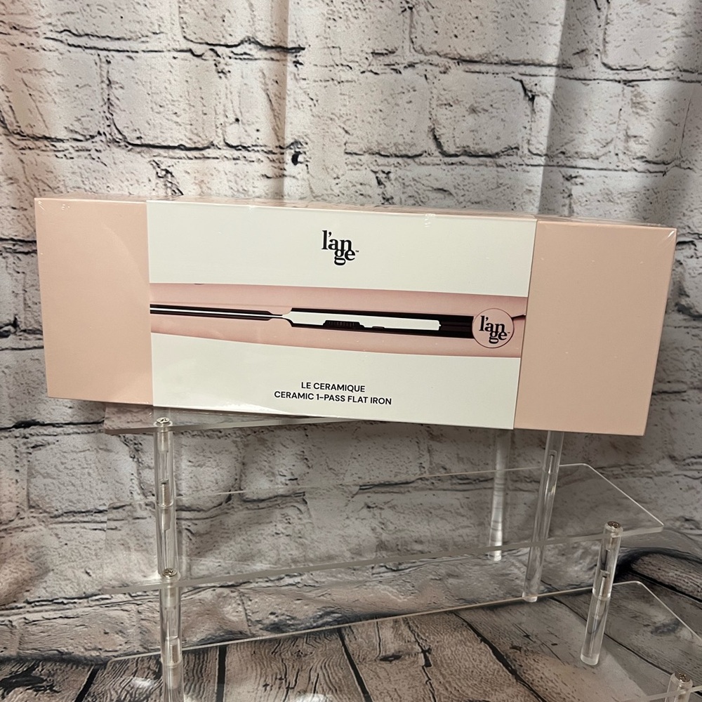 NIB! Lange Le Ceramique Flat Iron - Pink